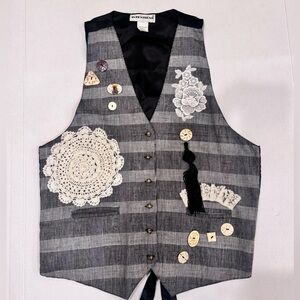 Vintage Intentions women’s one size steampunk black‎ plaid embellishment vest